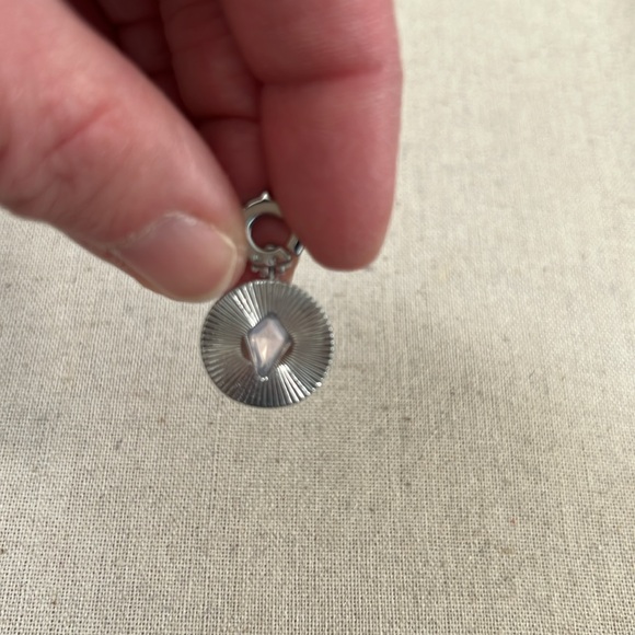 STELLA&DOT Tatum power stone clip on charm, silver, rose quartz - Picture 7 of 8